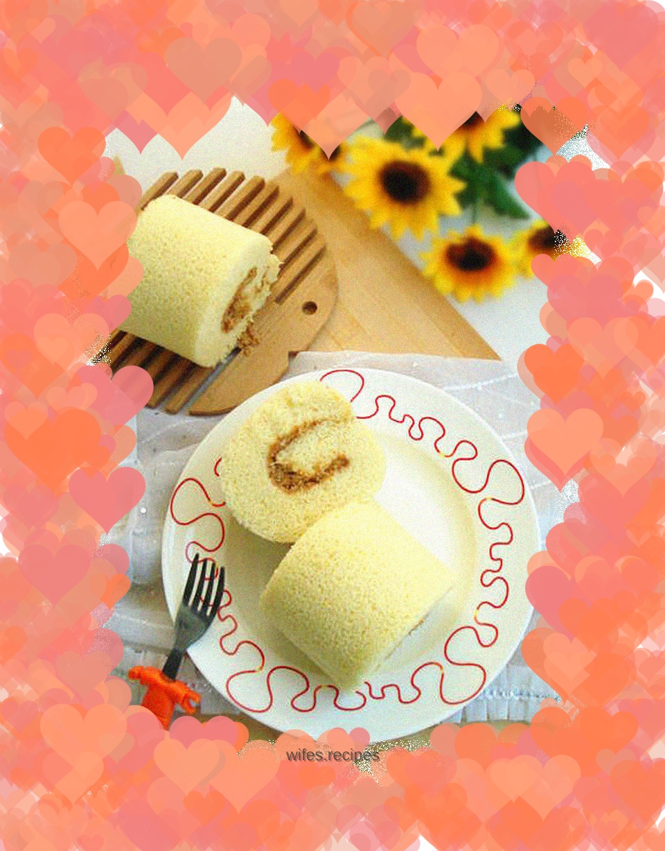 Meat floss cake roll