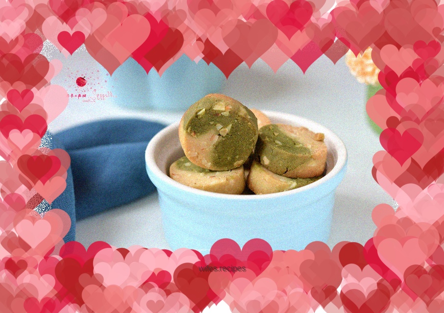 Two-color almond cookies