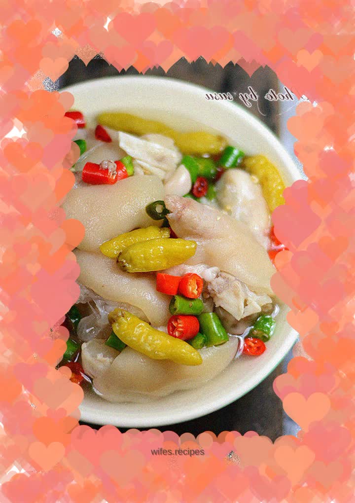 Spicy Pork Knuckle in Sour Soup