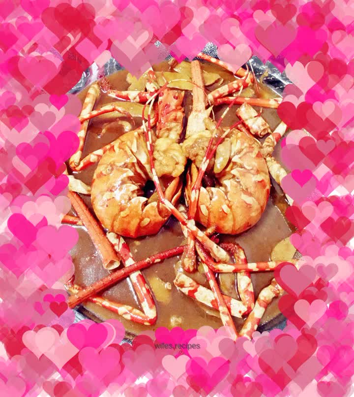 Eat lobster for two