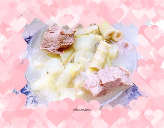 Pork bones stewed in gourds