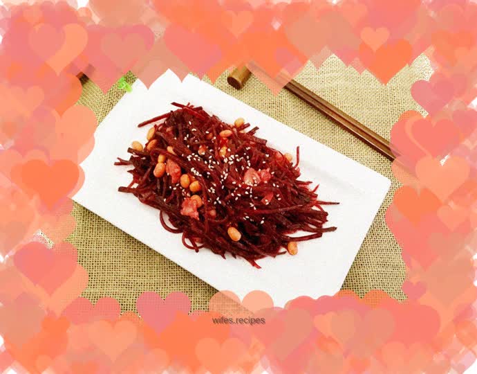 Stir-fried beetroot with sliced meat