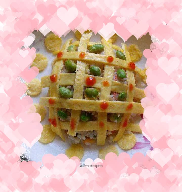 Tomato sauce flower omelette rice