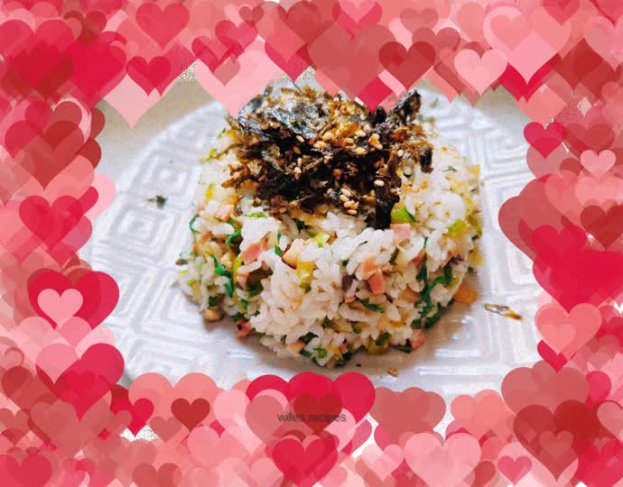 Lard, seaweed and colorful vegetable rice