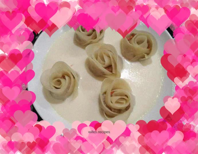 Steamed egg with flower dumplings
