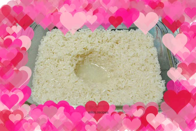 Homemade fermented glutinous rice (fermented rice wine)