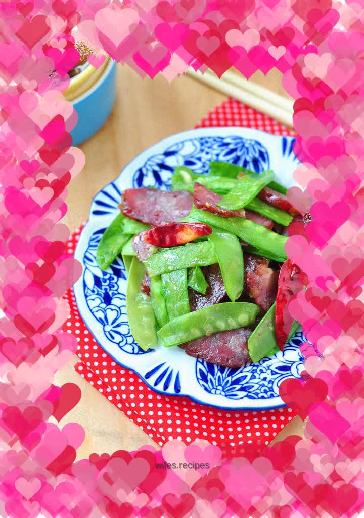 Stir-fried sausage with snow peas