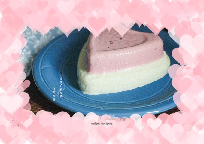 Two-color heart-shaped frozen cheesecake