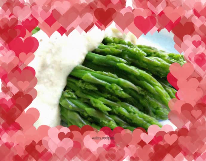 Asparagus with Honey Mustard Yogurt Sauce