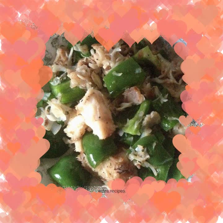 Fried anchovy with green pepper