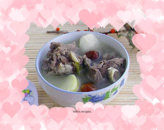 Stewed Lamb Bones with Radish