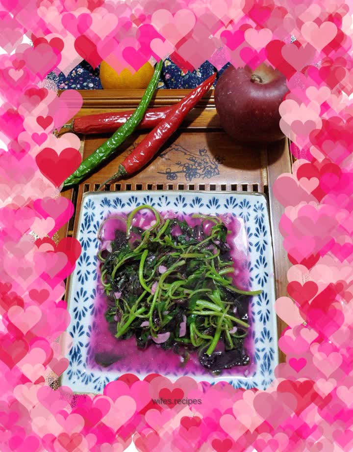 Blanched red amaranth with garlic