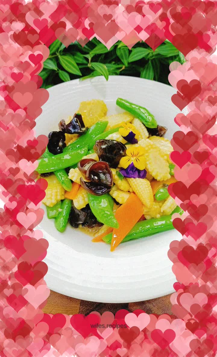 Stir-fried seasonal vegetables and corn shoots