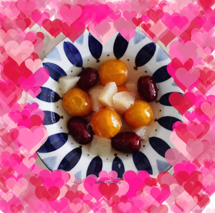 Kumquat, red dates and pear soup