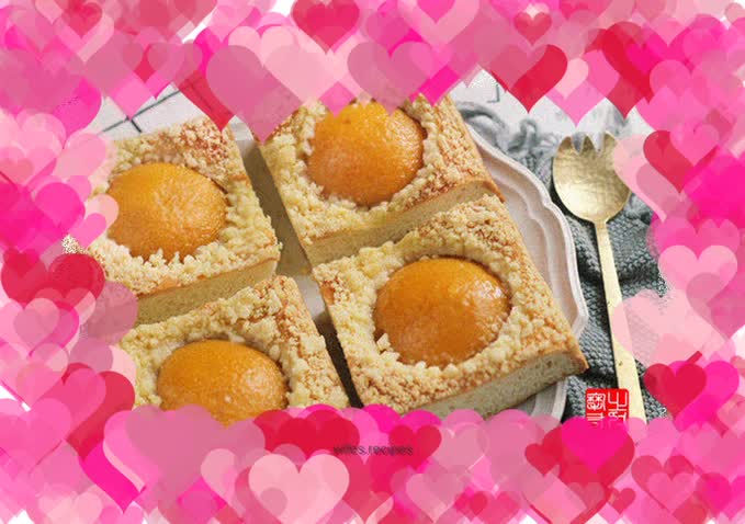 Crispy on the outside and soft and fruity on the inside. 【Yellow peach crispy bread】