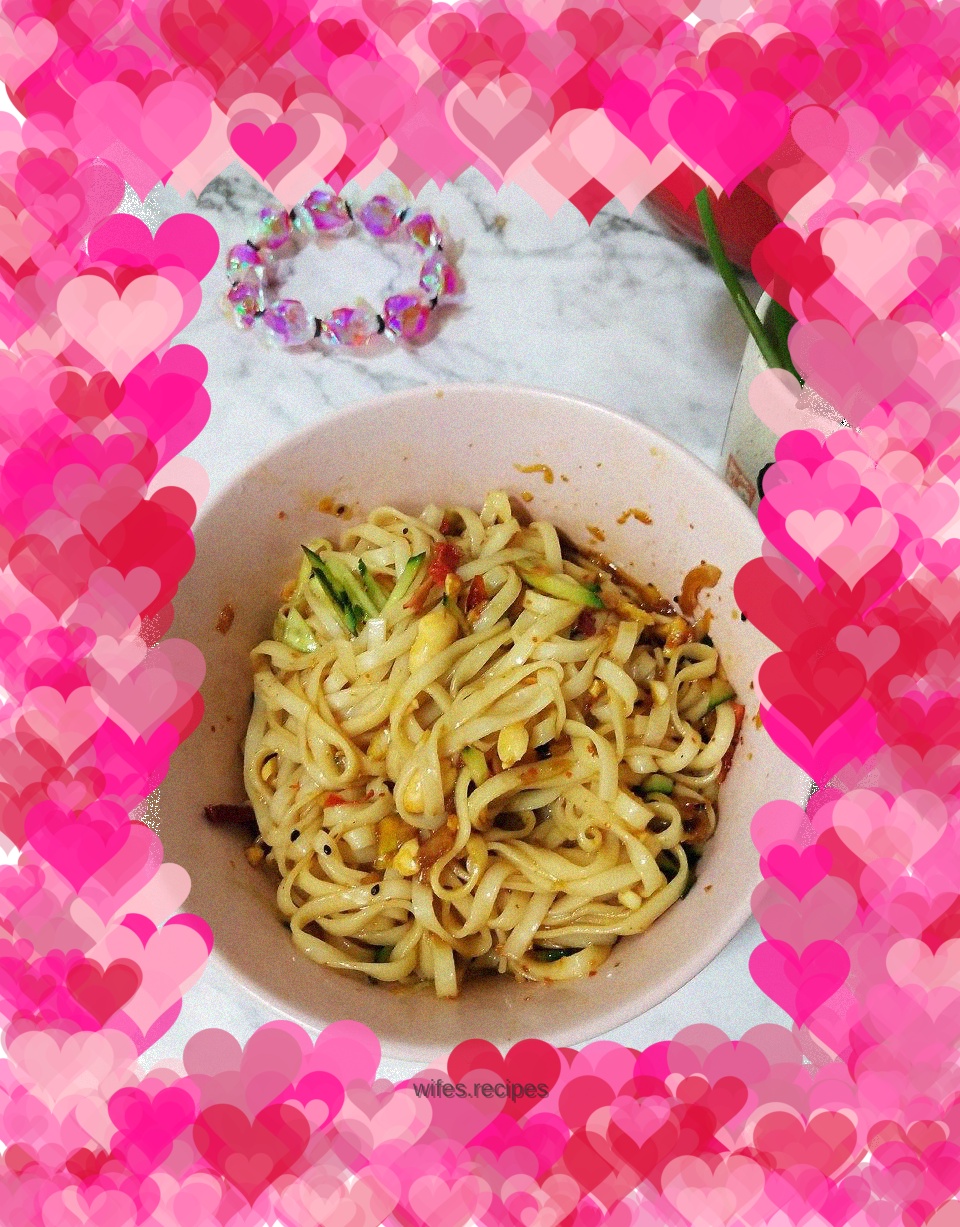 Hot and sour noodles