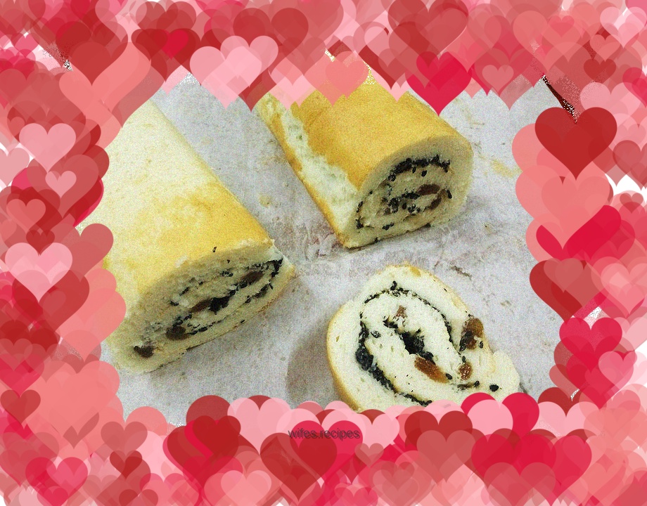 Raisin and black sesame layer cake roll