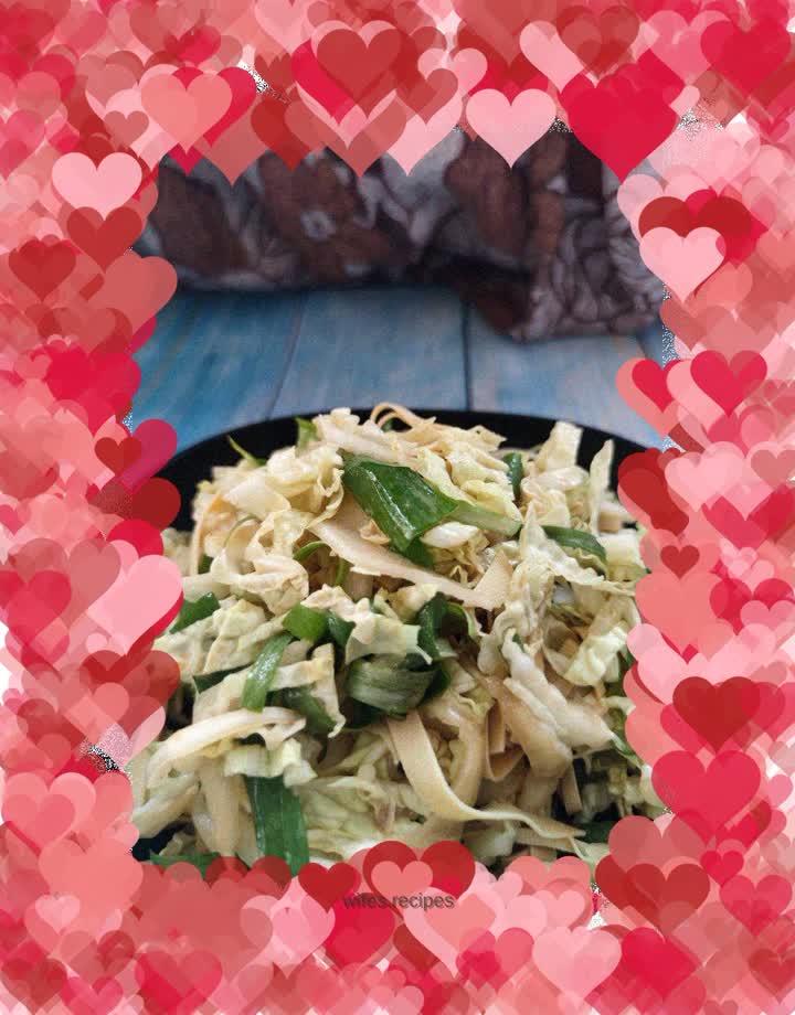Cabbage mixed with tofu skin
