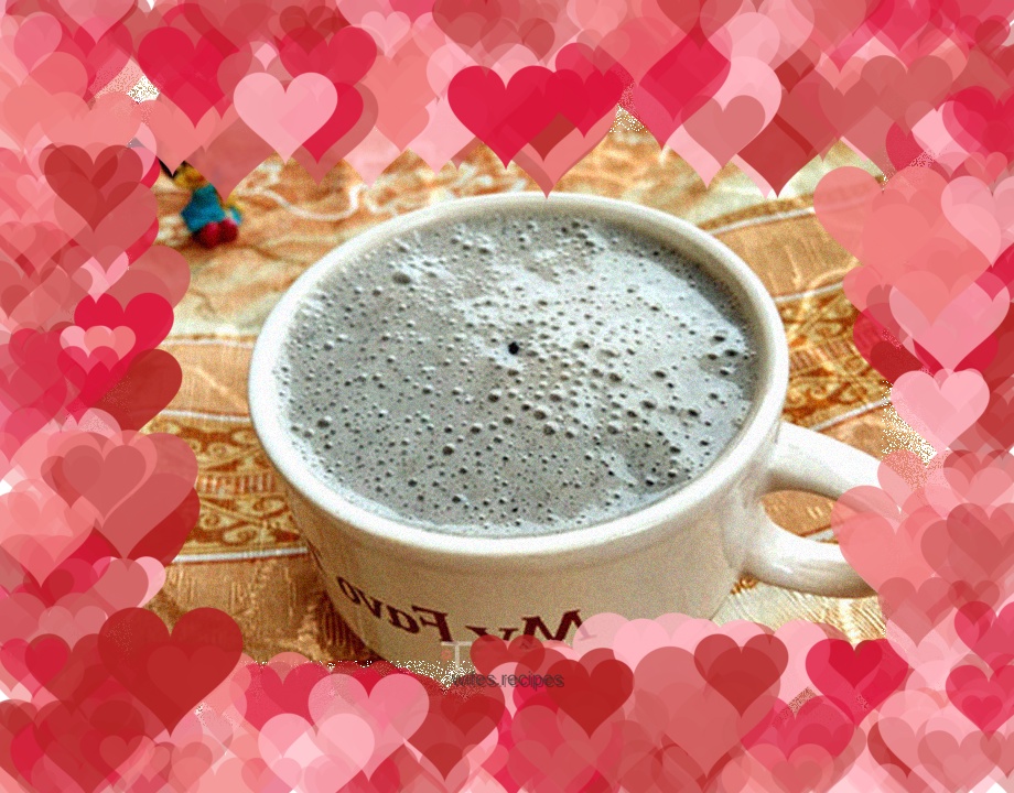 Black sesame banana milk drink