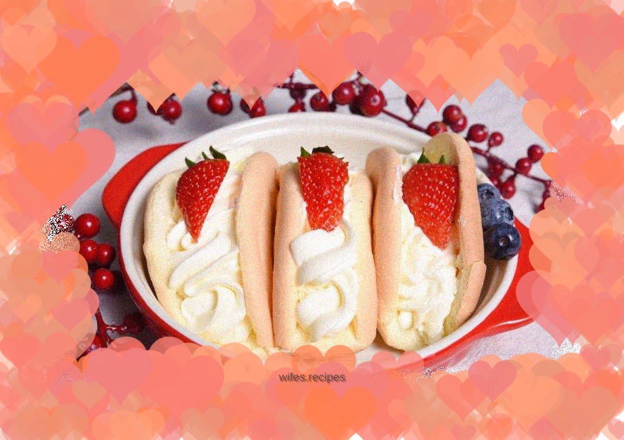 Strawberry Scallop Cake