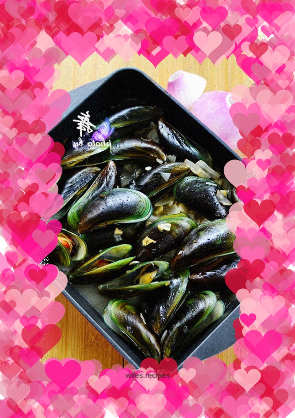 Grilled mussels with onions