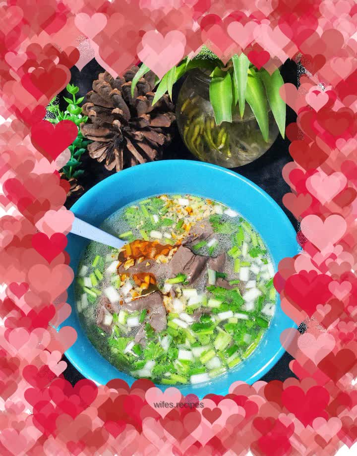 Spicy duck blood soup