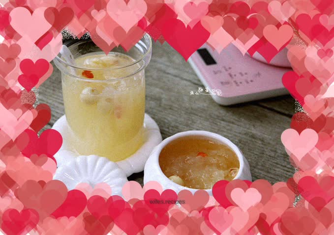 Lotus Seed and Tremella Soup