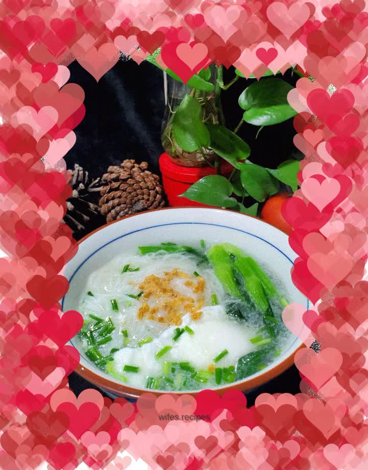 Egg and Choy Sum Soup Noodles