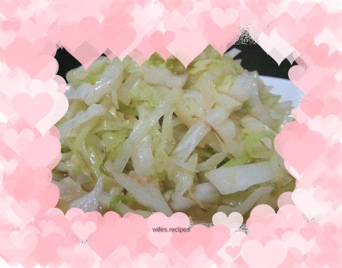 Stir-fried shredded cabbage