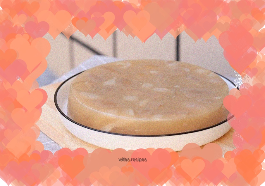 Homemade pork rind jelly