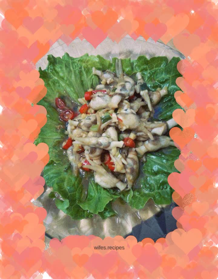 Braised razor clams in spicy oyster sauce