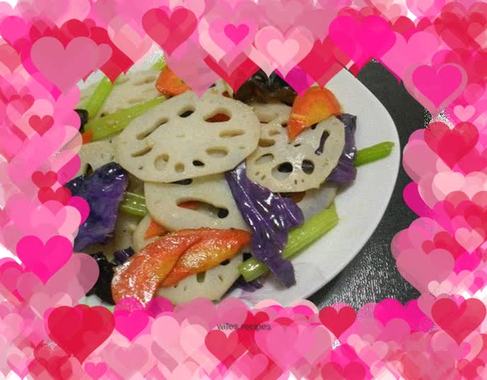 A colorful plate of [Stir-fried lotus root slices]