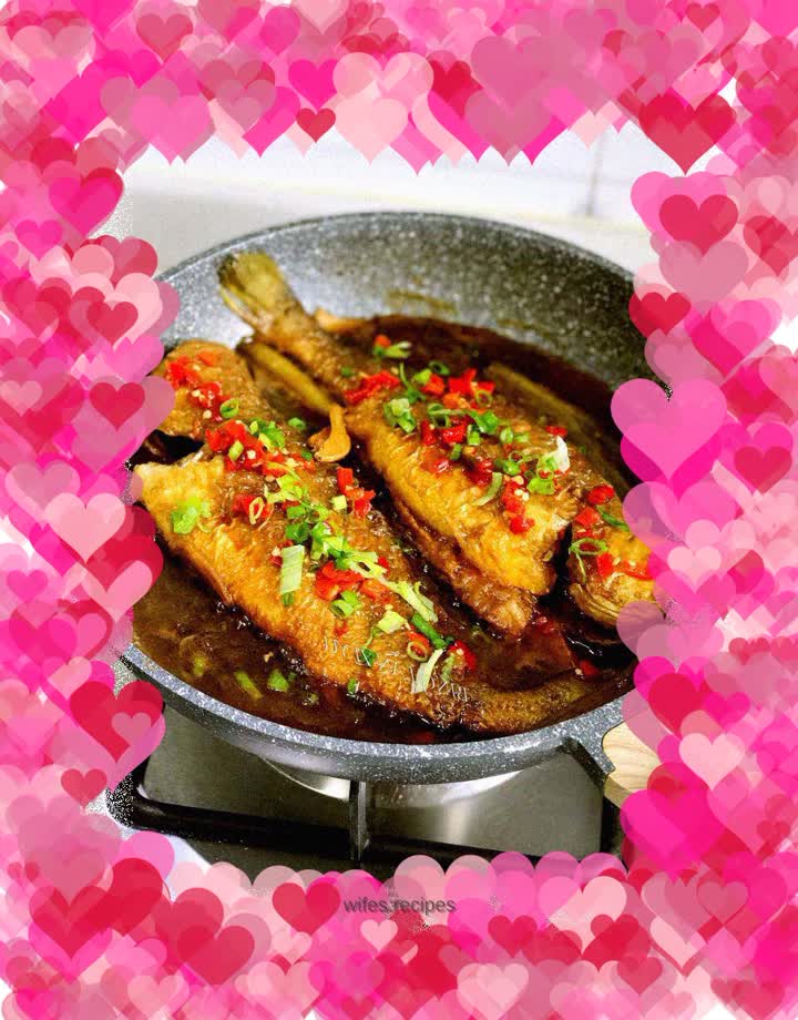 Braised large yellow croaker