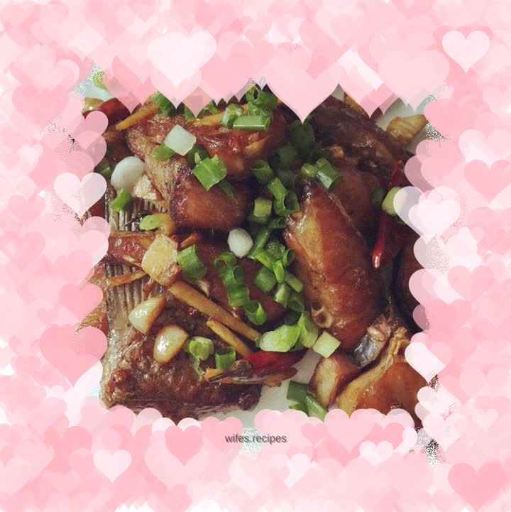 Pan-fried glutinous rice cake fish