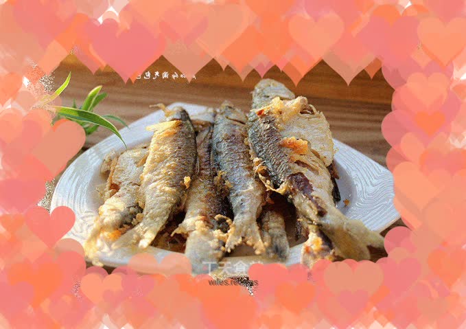 Delicious food by the seaside [fried fish]