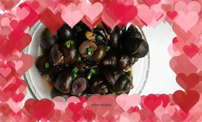 Snail stuffed with meat