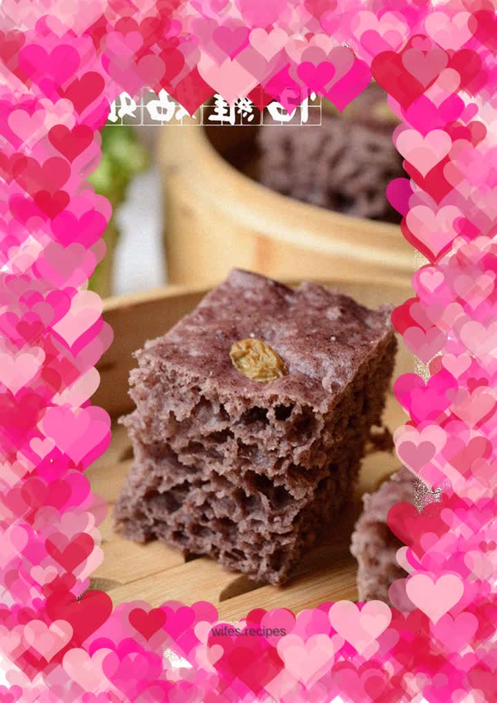 Black rice raisin steamed cake