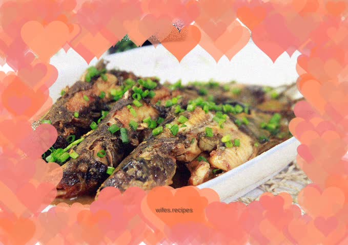 Braised yellow bone fish