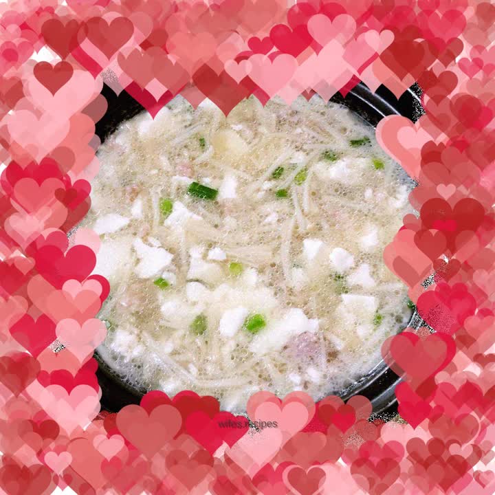 Enoki Mushroom Minced Pork and Tofu Soup