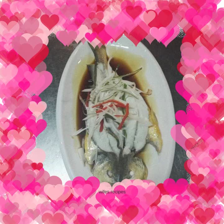 Yellow croaker in oil