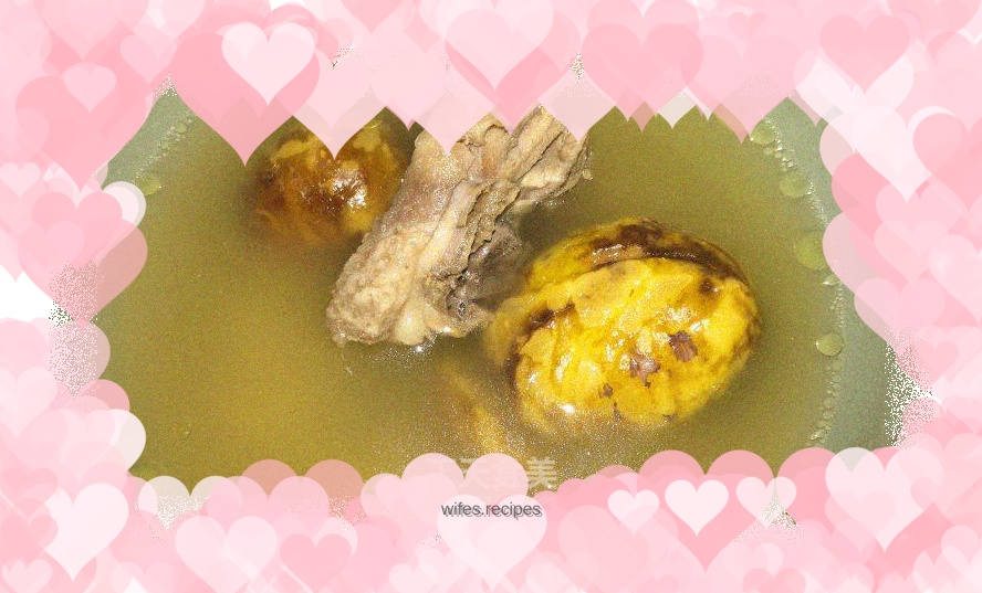 Chestnut stewed old chicken