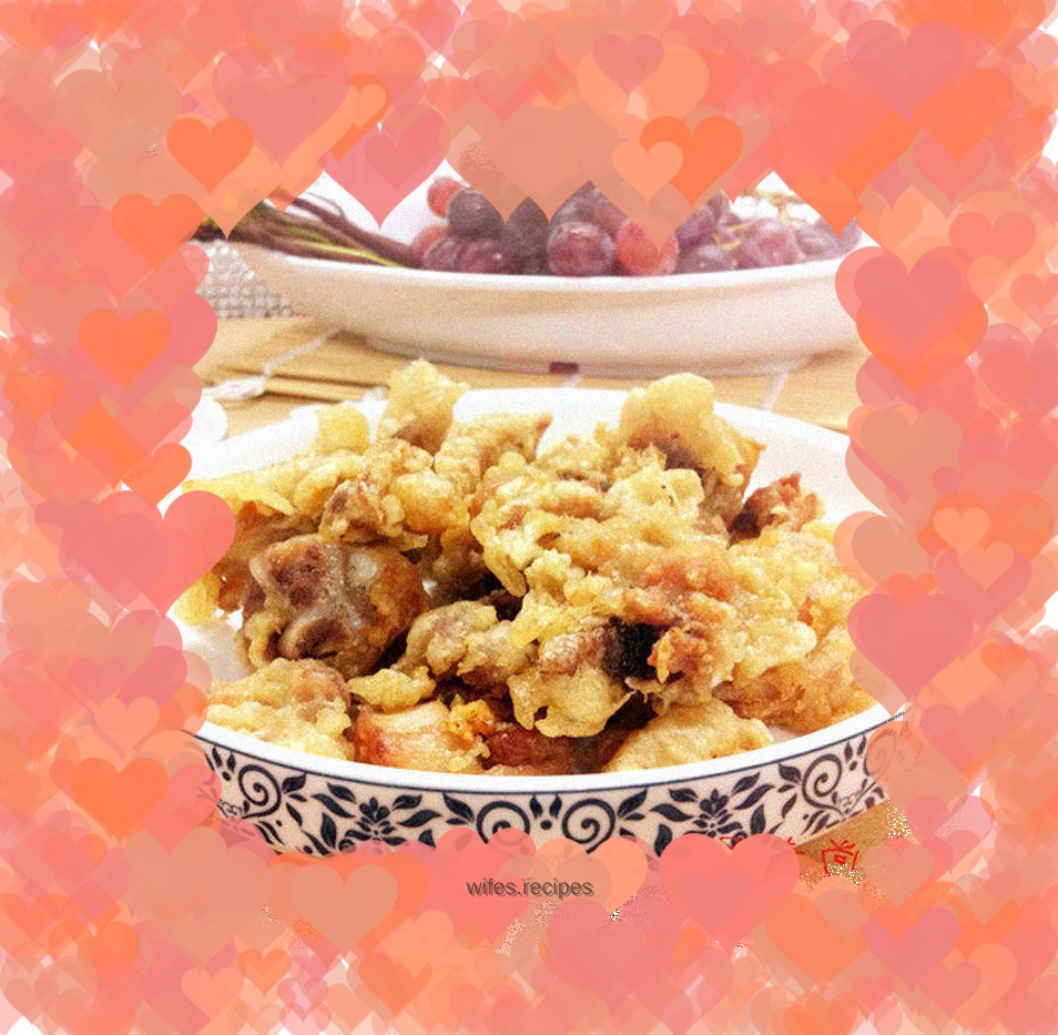 Crispy fried bone-in chicken popcorn