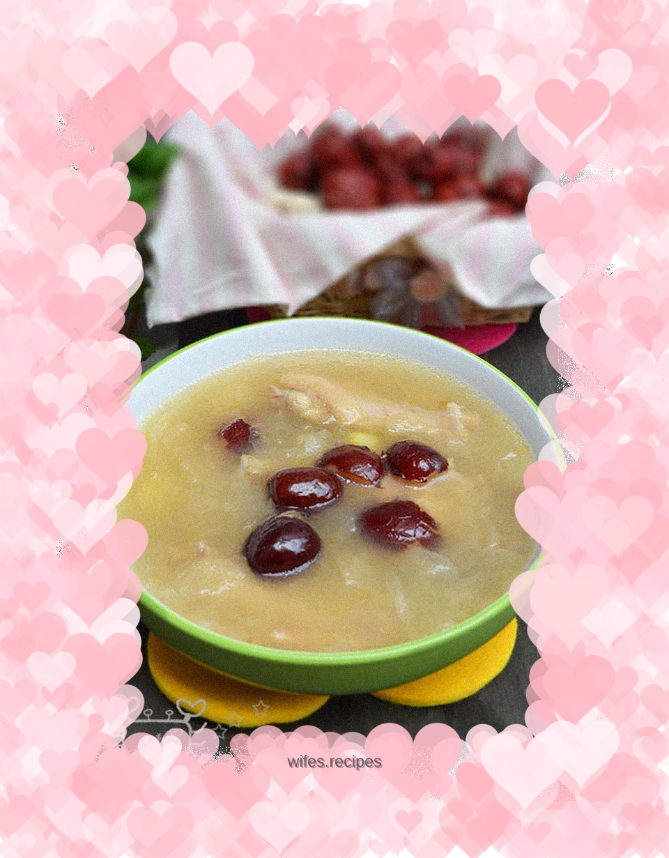 Braised chicken wings with red dates