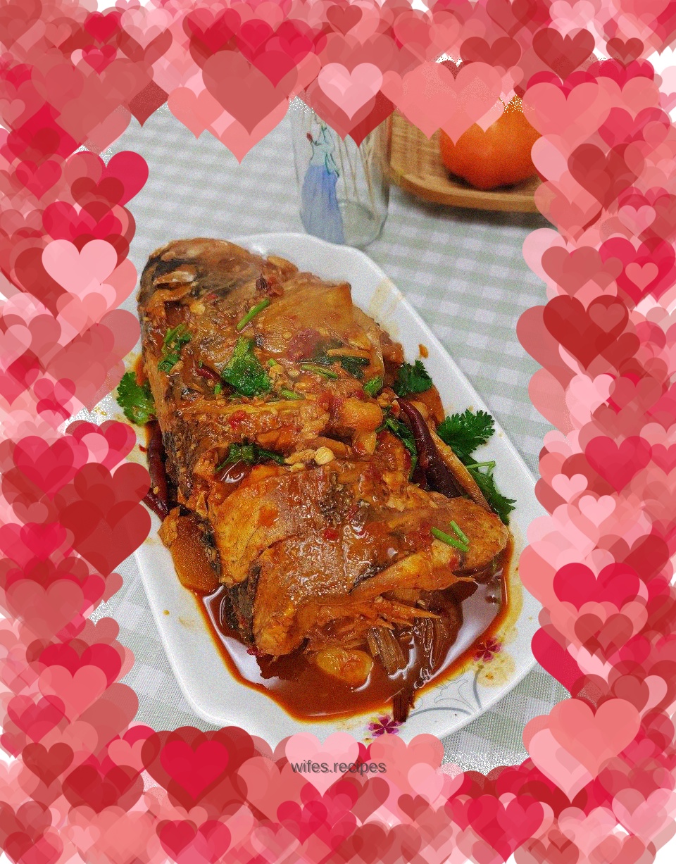 Home-style stewed silver carp