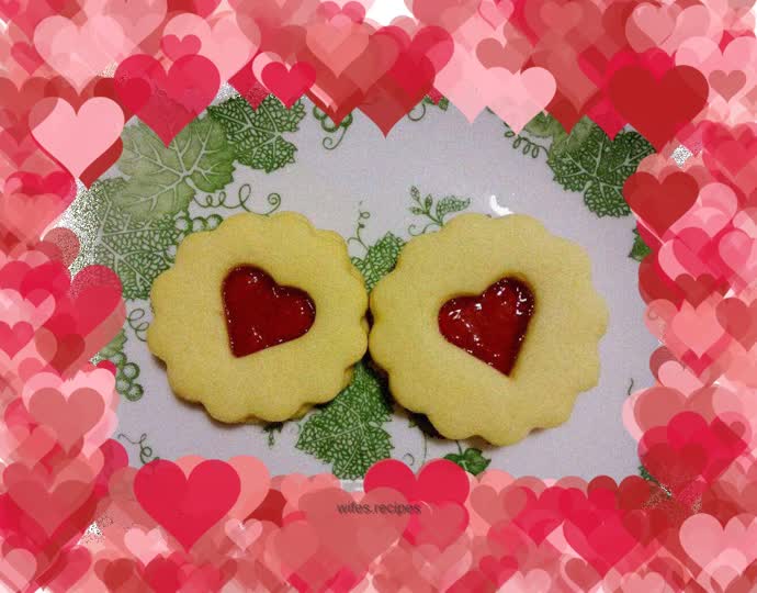 Jam-filled butter biscuits