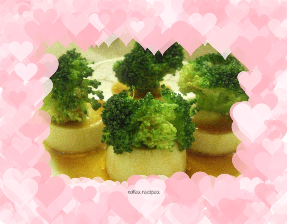 Lushu Yinhua (hot pot tofu mixed with broccoli)