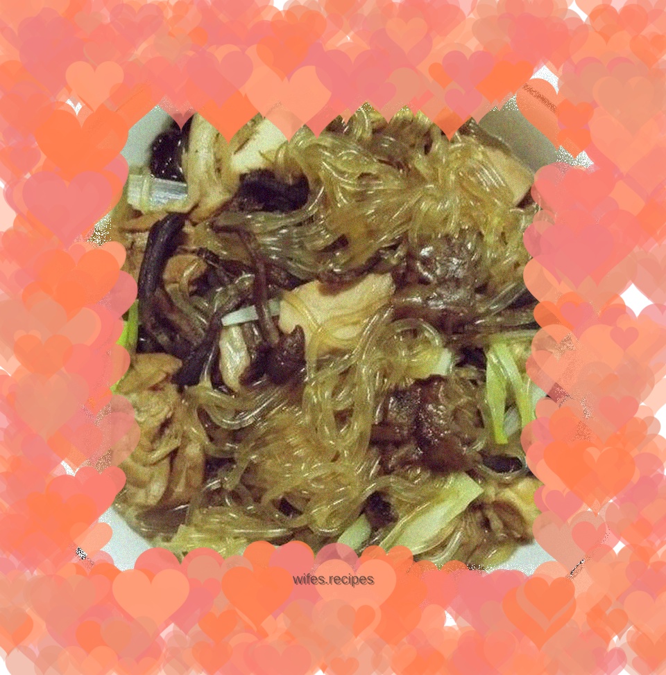 Chicken Stewed with Hazel Mushrooms