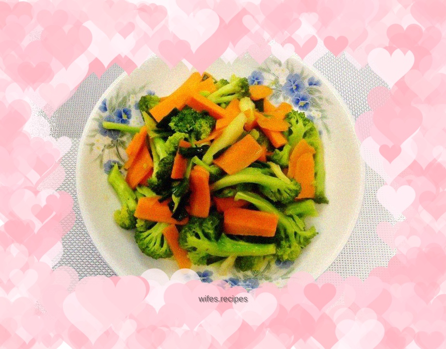 Stir-fried carrots and broccoli