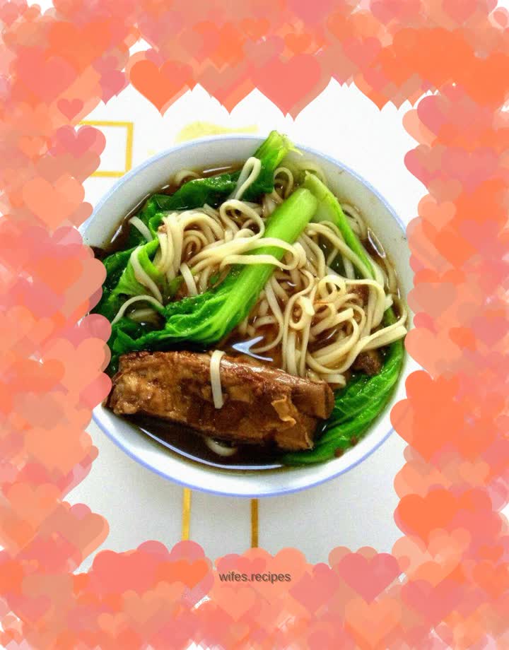Sauce-flavored Pork Ribs Noodles