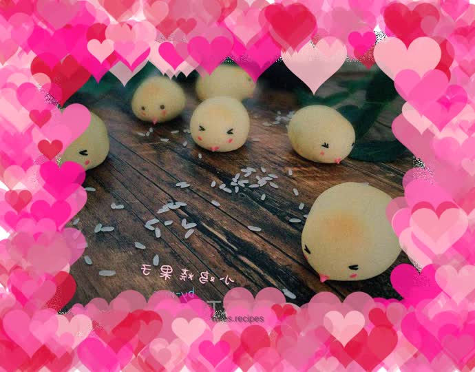 Little fat chicken roasted fruit